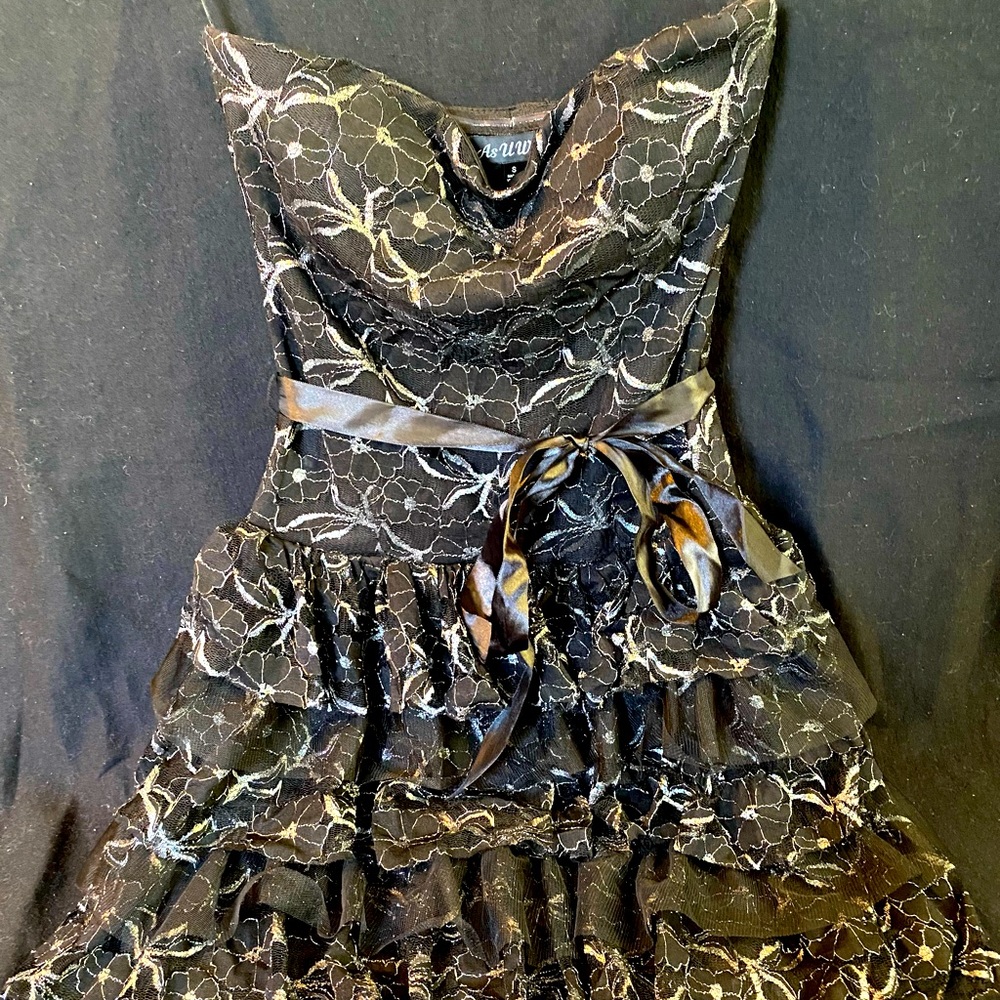 As u wish black and silver strapless dress